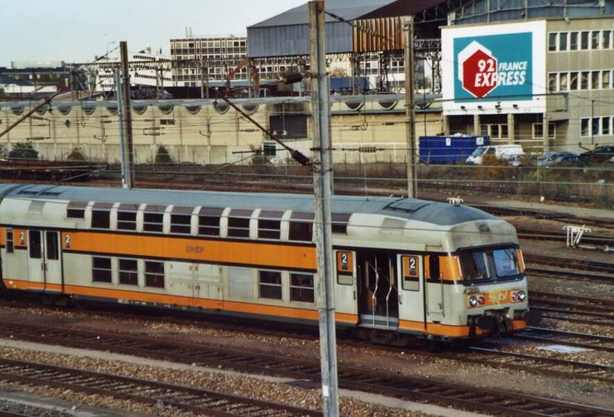 Voitures voyageurs 1/220