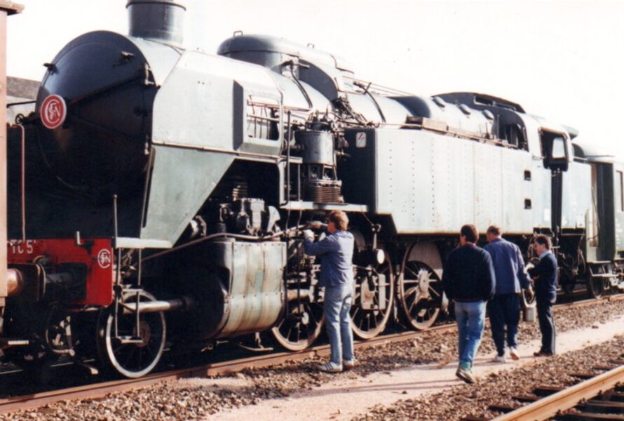 Locomotives vapeur 1/220