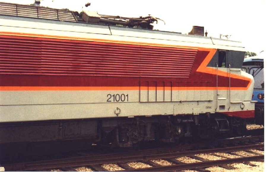 CC21001 / 21002 - SNCF - 1/220