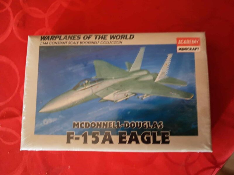 MC DD F15A - 1/144 - ACADEMY